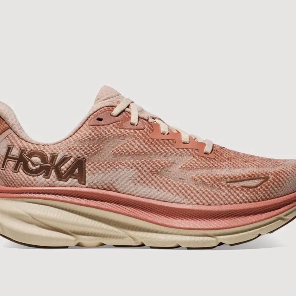 Hoka Women's Clifton 9 Sandstone/Cream Running Shoes